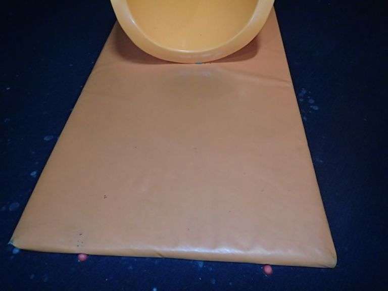 Large Spiral Tube Slide w/ Plexiglass Windows