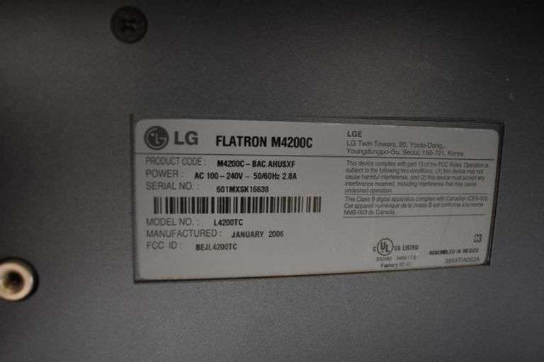 LG FLATRON M4200C PLASMA MONITORS 42" WITH STAND AS SHOWN MDLL4200TC