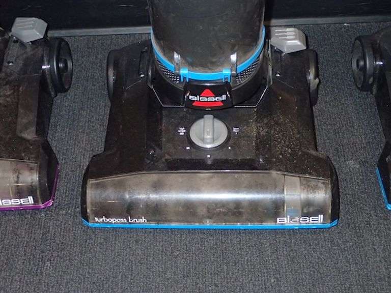 Lot of (5) Bissel Powerforce Vacuums