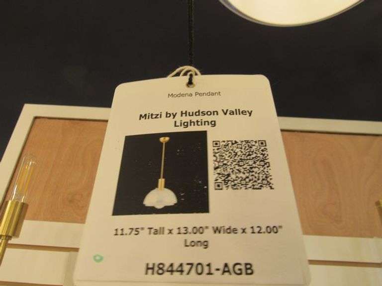 CHANDELIER OR PENDANT AS SHOWN * REFER TO PHOTOS * BUYER RESPONSIBLE FOR REMOVAL - BRING TOOLS AND LADDER AS ITEMS ARE CEILING MOUNTED 12'-14' CEILING HEIGHT*