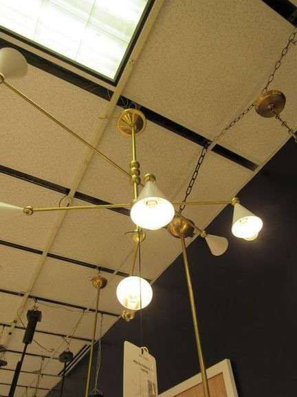 CHANDELIER OR PENDANT AS SHOWN * REFER TO PHOTOS * BUYER RESPONSIBLE FOR REMOVAL - BRING TOOLS AND LADDER AS ITEMS ARE CEILING MOUNTED 12'-14' CEILING HEIGHT*
