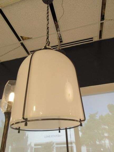 CHANDELIER OR PENDANT AS SHOWN * REFER TO PHOTOS * BUYER RESPONSIBLE FOR REMOVAL - BRING TOOLS AND LADDER AS ITEMS ARE CEILING MOUNTED 12'-14' CEILING HEIGHT*