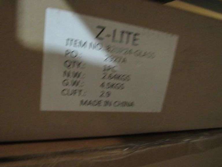 LOT OF (5) BOXES, (1) MAXIM 4-E12 CANDELABRA, (1) 478-7BRZ-OBR CANDELABRA, (2) 820P24-GLASS FLUSH MOUNT, (1) 1947-38-MGLD MODERN GOLD CANDELABRA