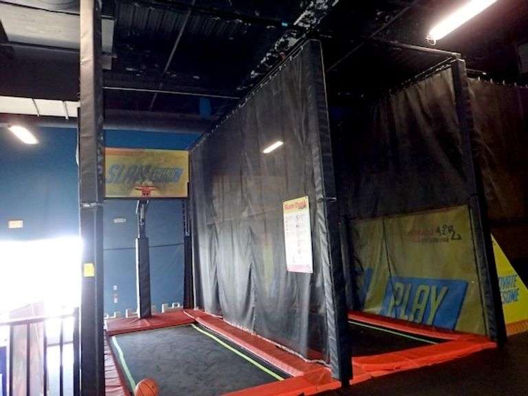 Slam Dunk Zone Trampoline Basketball