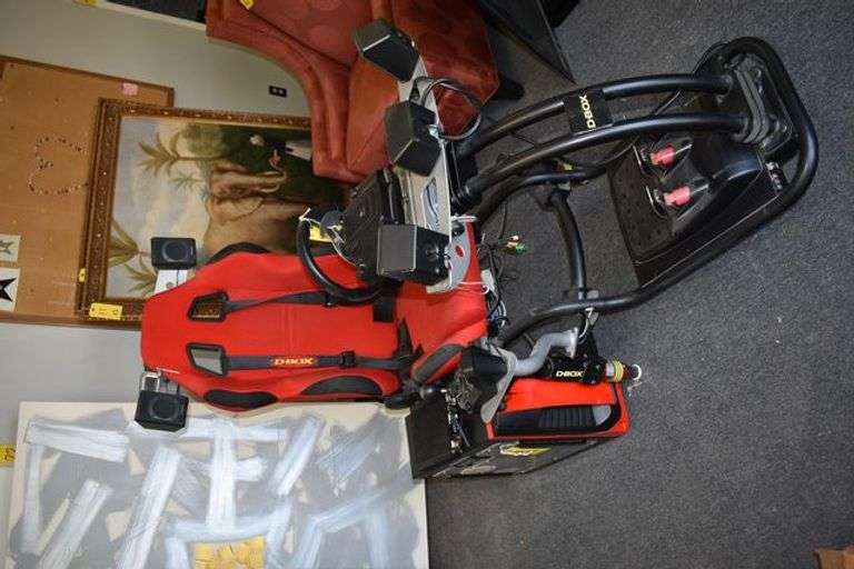 D-BOX HAPTIC MOTION SYSTEM AS SHOWN WITH (1) BUY POWER CPU *NO POWER CORDS*
