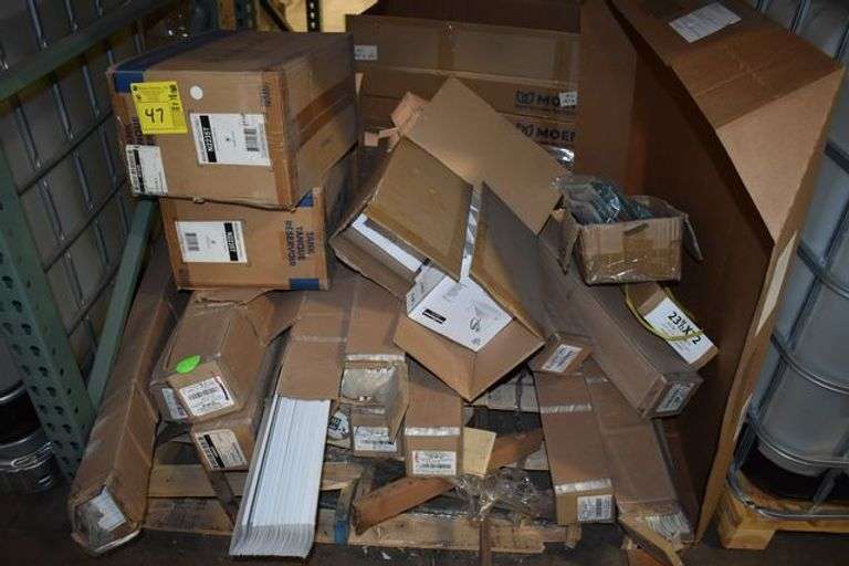 MIXED PALLET INCLUDING VINYL BLIND SLATS, PERFECT MOUNT, TOILET TANK ETC.