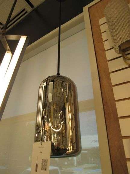 CHANDELIER OR PENDANT AS SHOWN * REFER TO PHOTOS * BUYER RESPONSIBLE FOR REMOVAL - BRING TOOLS AND LADDER AS ITEMS ARE CEILING MOUNTED 12'-14' CEILING HEIGHT*