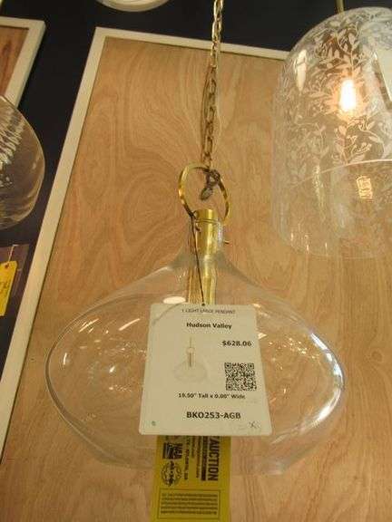 CHANDELIER OR PENDANT AS SHOWN * REFER TO PHOTOS * BUYER RESPONSIBLE FOR REMOVAL - BRING TOOLS AND LADDER AS ITEMS ARE CEILING MOUNTED 12'-14' CEILING HEIGHT*