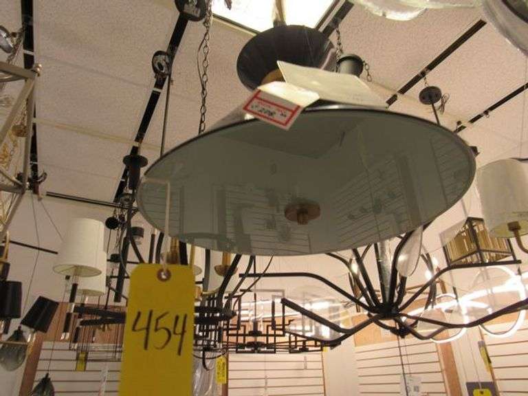 CHANDELIER OR PENDANT AS SHOWN * REFER TO PHOTOS * BUYER RESPONSIBLE FOR REMOVAL - BRING TOOLS AND LADDER AS ITEMS ARE CEILING MOUNTED 12'-14' CEILING HEIGHT*