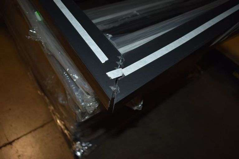 LOT, (5) FRAME KIT EXPRESSO 68 X 39 AND (23) FRAME KIT EXPRESSO 52 X 39 *(1) IS DAMAGED*