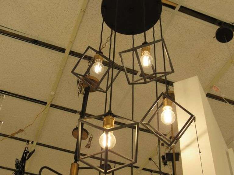 CHANDELIER OR PENDANT AS SHOWN * REFER TO PHOTOS * BUYER RESPONSIBLE FOR REMOVAL - BRING TOOLS AND LADDER AS ITEMS ARE CEILING MOUNTED 12'-14' CEILING HEIGHT*