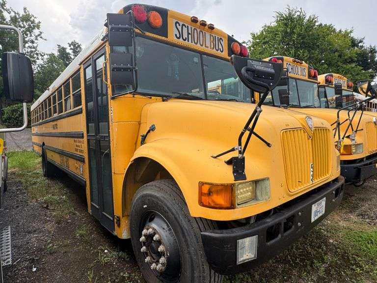 2003 International Harvester INLT 380 School Bus VIN 4DRBRABN23B960423