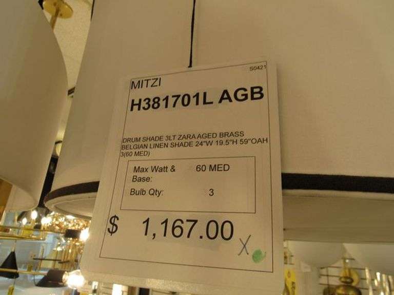 CHANDELIER OR PENDANT AS SHOWN * REFER TO PHOTOS * BUYER RESPONSIBLE FOR REMOVAL - BRING TOOLS AND LADDER AS ITEMS ARE CEILING MOUNTED 12'-14' CEILING HEIGHT*