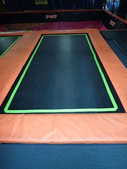 Drop Zone Trampoline / Inflatable Air Bag Area