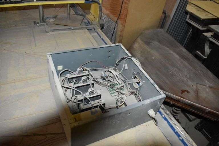 EZ CNC SHOP MASTER ROUTER TABLE WITH EZ CNC ROUTER AND COMPUTER, MONITOR AND KEYBOARD AS SHOWN - TABLE APPROX.. 120" X 60"