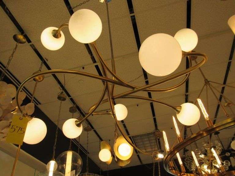 CHANDELIER OR PENDANT AS SHOWN * REFER TO PHOTOS * BUYER RESPONSIBLE FOR REMOVAL - BRING TOOLS AND LADDER AS ITEMS ARE CEILING MOUNTED 12'-14' CEILING HEIGHT*
