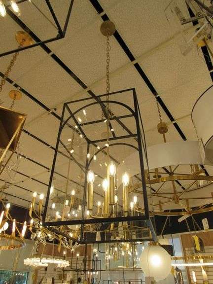 CHANDELIER OR PENDANT AS SHOWN * REFER TO PHOTOS * BUYER RESPONSIBLE FOR REMOVAL - BRING TOOLS AND LADDER AS ITEMS ARE CEILING MOUNTED 12'-14' CEILING HEIGHT*