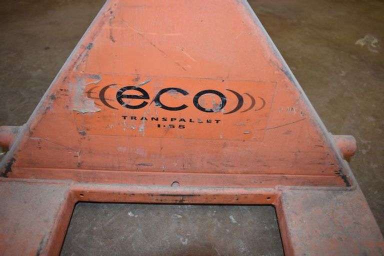 ECO TRANS PALLET 1.55 PALLET JACK *(1) FORK IS BENT*