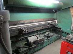 ACCURPRESS PRESS BRAKE MDL. 725012, S/N 936, 250 TON CAPACITY, 12' BED LENGTH, 220V, 60 HZ, 3-PHASE, W/UNICORN I CONTROLS