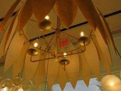 CHANDELIER OR PENDANT AS SHOWN * REFER TO PHOTOS * BUYER RESPONSIBLE FOR REMOVAL - BRING TOOLS AND LADDER AS ITEMS ARE CEILING MOUNTED 12'-14' CEILING HEIGHT*