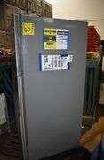 WHIRLPOOL 18-CF FRIDGE MDL WRT318FZDM09 STAINLESS FRONT *DAMAGED-MISSING BOTH HANDLES* 110-V
