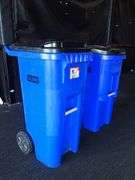 U-Line 35 Gallon Rolling Trash Bin Model H-4202 Blue **sold 2X the money**