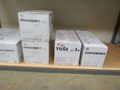 LOT OF (6) CRAFTMADE ASSORTED CEILING FANS, (2) PHASE 3 52" #PHA52BNK3, (1) CHAMPION 60" #CHP60BNK9, (1) TARGAS 52" #TG52ESP3, (1) PRO PLUS 101 52" #P101FBSB5-52BWNFB & (1) PRO PLUS 211 52" #P211FB5-52FBGW