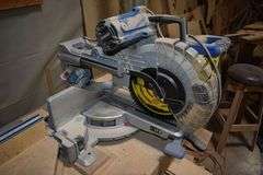 KOBALT 12" COMPACT SLIDING DUEL BEVEL MITER SAW 1413795 110-V *SOLD WITH TABLE*