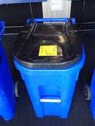 U-Line 35 Gallon Rolling Trash Bin Model H-4202 Blue **sold 3X the money**