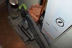 CONTENTS OF ROOM INCLUDING PRINTERS, FILE CABINETS, DÉCOR AND VACUUM