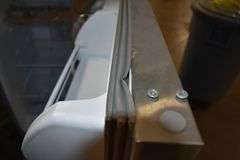 WHIRLPOOL 18-CF FRIDGE MDL WRT318FZDM09 STAINLESS FRONT *DAMAGED-MISSING BOTH HANDLES* 110-V
