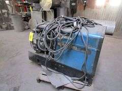 MILLER BOBCAT 225G PLUS, CC/CV-AC/DC WELDER/8000 WATT GENERATOR, S/N KE6727, W/LEADS, MISSING COVER