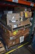 MIXED PALLET INCLUDING REGISTER 10" X 6" OPENING, PULL EDGE, DUPLEX PLATES ETC.