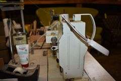 CONSEW SEWING MACHINE MDL 206RB-5 WITH STAND, PEDAL AND CLUTCH MOTOR 110-V