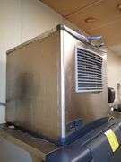 Scotsman Ice Maker and Chest Model B530P