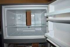WHIRLPOOL 18-CF FRIDGE MDL WRT318FZDM09 STAINLESS FRONT *DAMAGED-MISSING BOTH HANDLES* 110-V