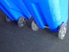 U-Line 35 Gallon Rolling Trash Bin Model H-4202 Blue **sold 2X the money**