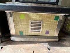 2011 MOD-U-SERVE MCT-FT3 MODULAR COUNTER W/ ATLAS METAL WCPT-3 REFRIGERATED PASS THROUGH DISPLAY CASE