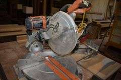 RIGID 12" MITER SAW 110-V *NEEDS REPAIR*