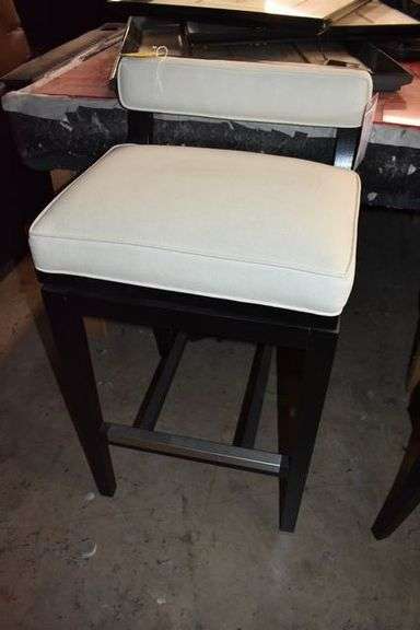 VINYL SWIVELING BAR STOOL WITH WOOD LEGS