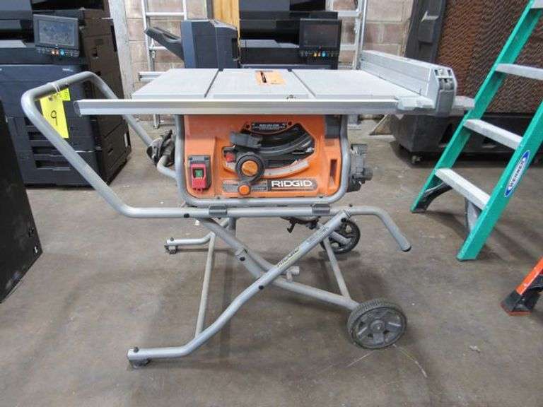 RIDGID PORTABLE 1" TABLE SAW MDL. R4514, 120VM W/RIDGID TS-UV UTILITY VEHICLE