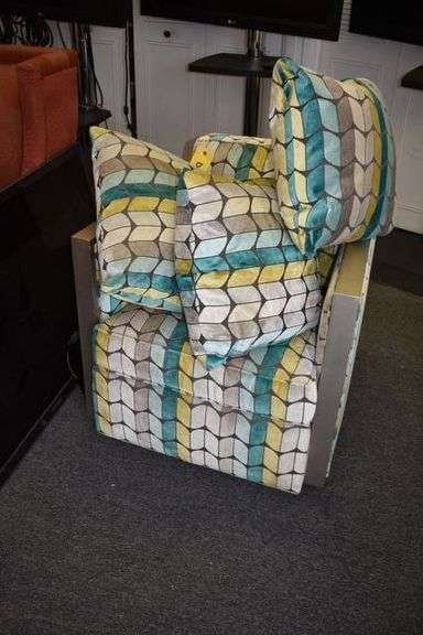 SWIVELING GUEST CHAIR WITH (3) THROW PILLOWS