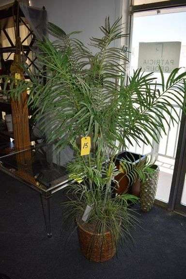 ARTIFICIAL PALM TREE IN BASKET