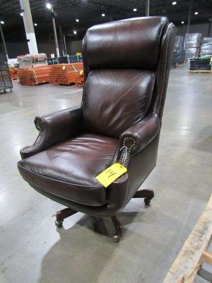 EXECUTIVE OFFICE CHAIRS