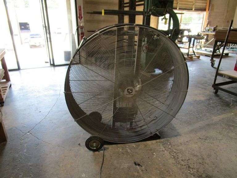 STRONGWAY 48" PORTABLE WAREHOUSE FAN, 120V