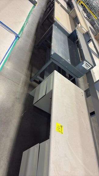 (5) Industrial Workbench, (1) desk