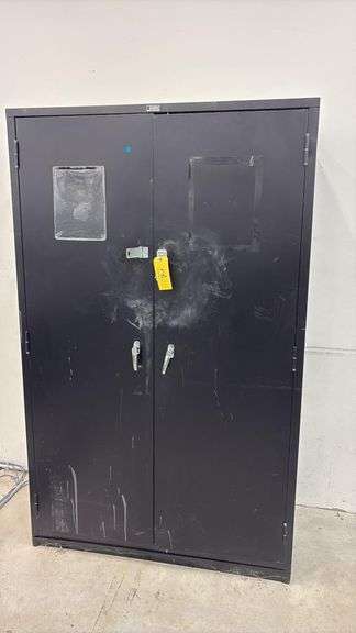 Global Industrial Black Metal Storage Cabinet with Key Lock, 3 Shelves