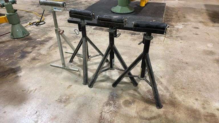 Adjustable Metal Roller Stand Set, Black/Silver, Tripod Base