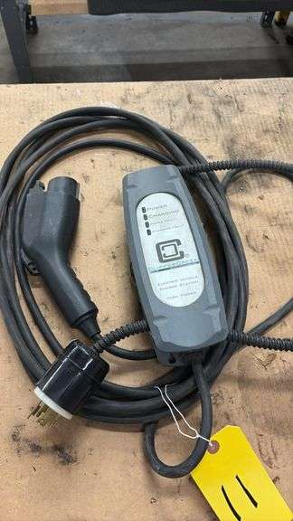 ClipperCreek LCS-20 EV Charging Station, 16A, 240V, NEMA 14-30, Serial: LCC1400121675