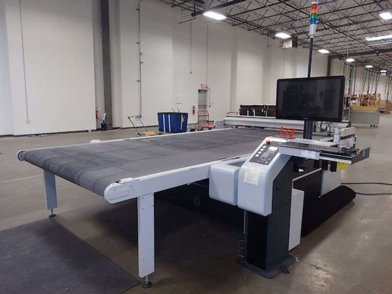The attorney for the landlord(Our Seller) just informed us Lot # 15, the Zund G#-L2500 is not owned by Packeze. We have therefore halted the bidding. We apologize for any inconvenience.Zund G3 L-2500 Industrial Cutter/Plotter, Approx. 70" Width, Conveyor System